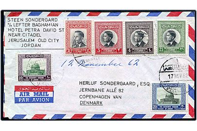 50 fils blandingsfrankeret luftpostbrev fra Jerusalem d. 17.11.1962 til København, Danmark.