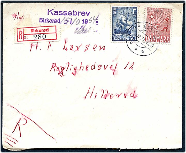 40+5 øre Frihedsfonden og 50 øre Søofficersskolen på anbefalet brev fra Birkerød d. 15.10.1954 til Hillerød. Violet stempel: Kassebrev Birkerød 15/10 1954.