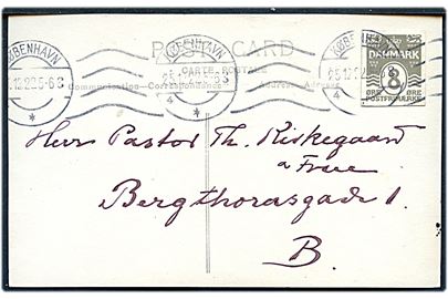 8 øre helsagsafklip som frankering på lokalt brevkort stemplet København d. 25.12.1922.