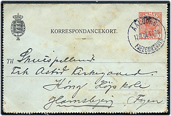 10 øre Chr. X helsagskorrespondancekort fra Frederikshavn annulleret med bureaustempel Aalborg - Frederikshavn T.970 d. 12.7.1916 til Køng Højskole pr. Glamsbjerg.