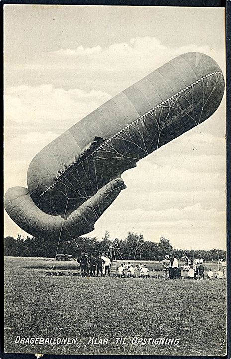 Hærens Drageballon klar til opstigning. Dannevirke no. 215. Kvalitet 8