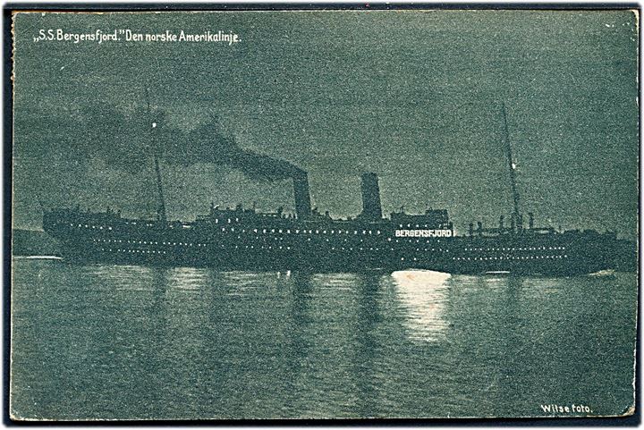Norge. “Bergensfjord”, S/S, Norsk Amerika Linie oplyst ved natsejlads under 1. verdenskrig. Norsk Lystryk u/no. Kvalitet 7