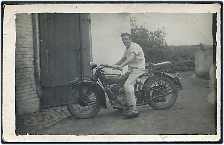 Indian motorcykel “O 1459” fra Faaborg Købstad m.v. Fotokort u/no. Kvalitet 6