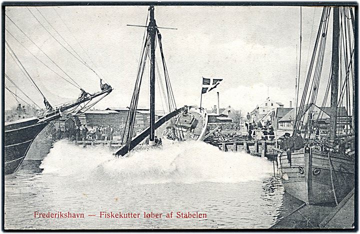 Frederikshavn, fiskekutter løber af stabelen. Knudstrup u/no. Kvalitet 9
