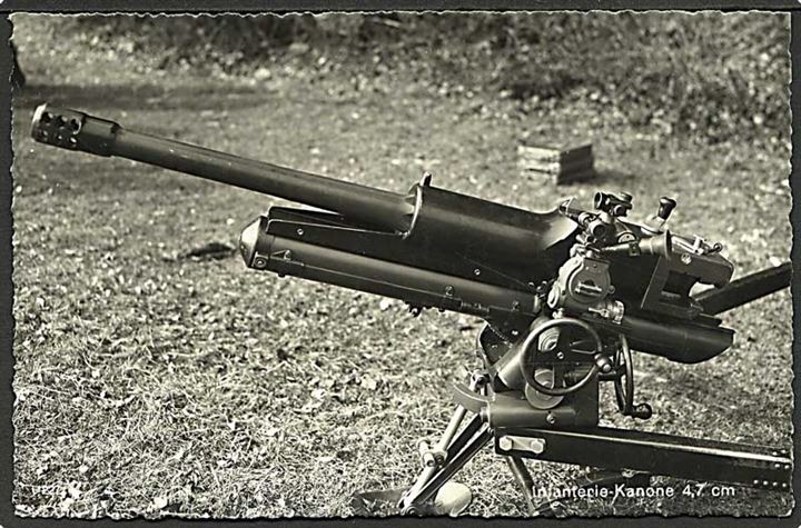 Ufrankeret feltpostbrevkort (4,7 cm Infanteri kanon) dateret d. 16.5.1937 stemplet Liestal / Militärpost / Kaserne til Bern.