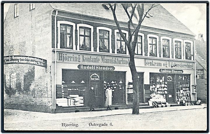 Hjørring, Østergade 6, med Hjørring kontante Manufakturhandel ved Rudolf Stender. No. 2402. Kvalitet 8