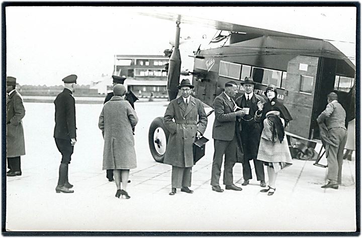 Fokker F.VIIa fra DDL med passagerer. Fotokort u/no. Kvalitet 9