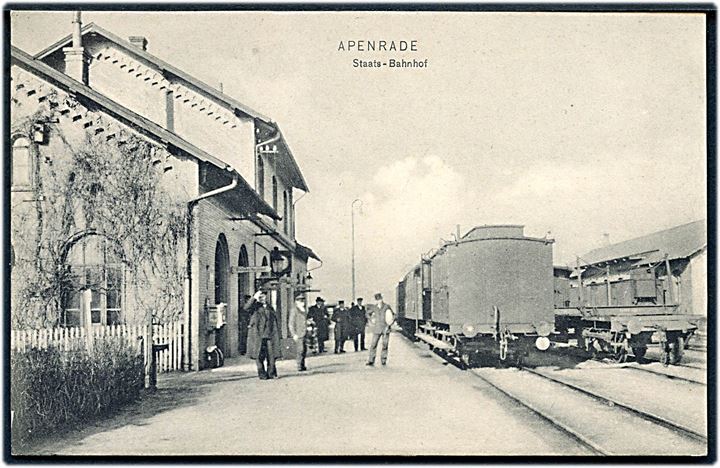 Aabenraa, Staats-Bahnhof med holdende tog. A. Wohlenberg no. 40016. Kvalitet 9