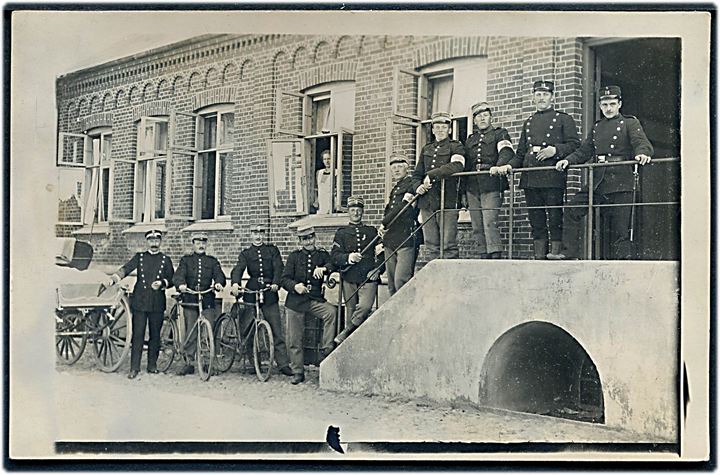 Haverslev, soldater indkvarteret under 1. verdenskrig med postbud. Fotokort u/no., Kvalitet 8