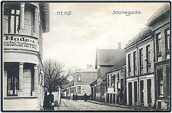 Nexø, Storegade med Mode og Manufakturforretningen. F. Sørensen no. 260.