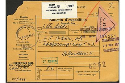 Continental Express London adressekort for pakke fra London d. 12.3.1971 via Harwich til København, Danmark. Interessant forsendelse fra den britiske poststrejke i 1971.