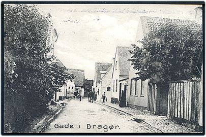 Gade i Dragør. Stenders no. 11355.