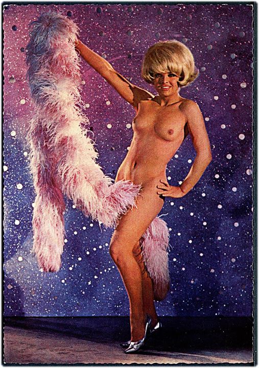 Erotisk postkort. Nøgen kvinde posere med fjerboa. No. 900/307.  
