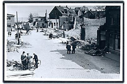 Bornholm, ødelæggelser efter det russiske bombardement. Foto 6x8½ cm.