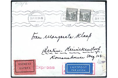 50 öre Sergel i parstykke på luftpost ekspresbrev fra Stockholm d. 29.4.1942 til Berlin, Tyskland. Åbnet af tysk censur i Berlin.