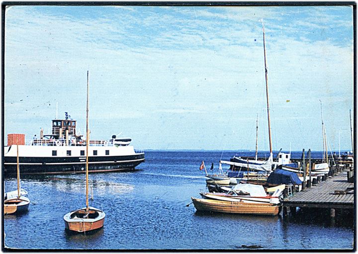 Rørvig, havn med færge. Lundberg no. 103.