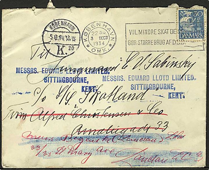 30 øre Karavel på brev fra København d. 3.12.1934 til sømand ombord på S/S Scotland via rederi i København - eftersendt til London, England og siden Sittingbourne.