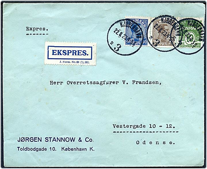 10 øre Bølgelinie, 20 øre og 40 øre Chr. X på 70 øre frankeret ekspresbrev fra Kjøbenhavn d. 22.8.1923 til Odense. Blå ekspresetiket - J. Form. Nr. 28 (1/1 20).