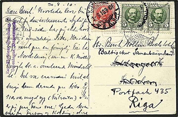 5 øre Fr. VIII i parstykke på brevkort fra Assens annulleret med bureaustempel Assens - Tommerup T.907 d. 30.8.1910 til København. Opfrankeret med 10 øre Fr. VIII og eftersendt fra Kjøbenhavn d. 3.9.1910 til Riga, Rusland.