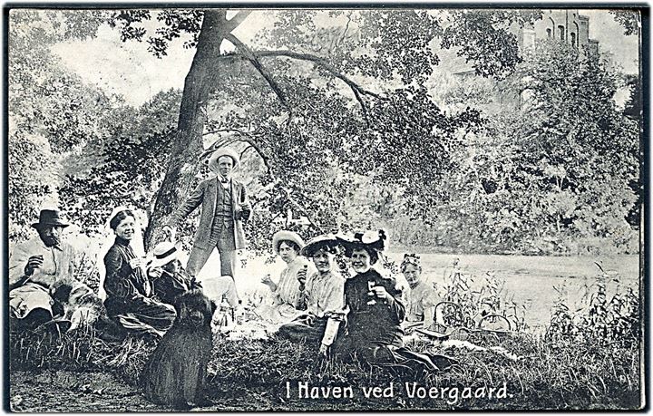 Haven ved Voergaard Slot. U/no.