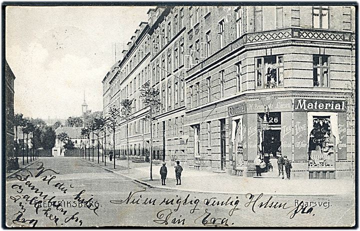 København, Roarsvej, Frederiksberg med H. B. Larsens Colonial og Materiale Handel. Stenders no. 4795.