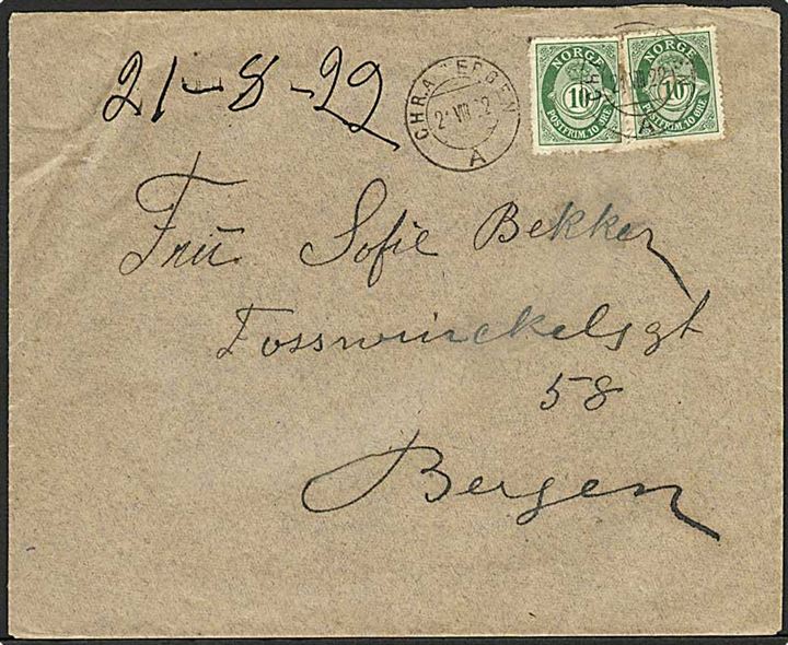 10 øre Posthorn (2) på brev annulleret med sejlende bureaustempel Chr.A - Bergen A d. 21.8.1922 til Bergen.