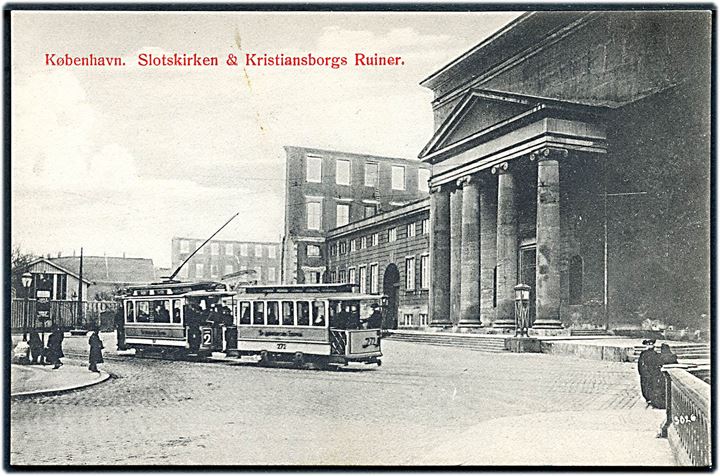 Slotskirken og Kristiansborgs ruiner. Sporvogn linie 2. G.M. no. 3016. Kvalitet 9