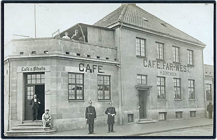 Kalvebod brygge. H. Sörensen Cafe “Far-West”. Fotokort u/no. Kvalitet 7a
