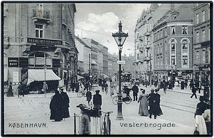 Vesterbrogade, Håndværkerbanken og sporvogn linie 2. Stenders no. 10786. Kvalitet 8