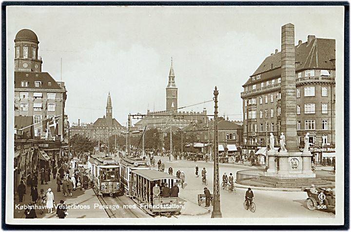 Vesterbrogade, Frihedsstøtten og sporvogn linie 19, 172 mf. Fotokort J. Chr. Olsen no. 505. Kvalitet 8