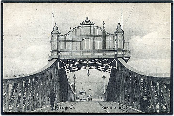 Christian d. IX’s bro med sporvogn i baggrunden. A. Vincent no. 690. Kvalitet 7