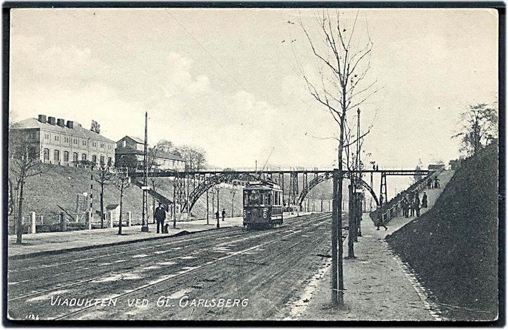 Valby, viadukten ved Gammel Carlsberg med sporvogn linie 6. D.L.C. no. 1126. Kvalitet 8
