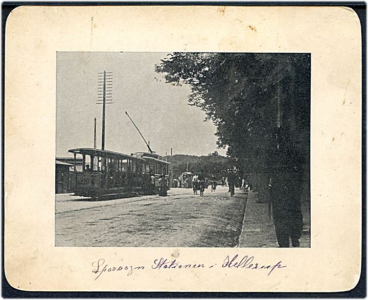 Hellerup, sporvognsstationen med sporvogn no. 219. Kartonkort u/no. Kvalitet 7