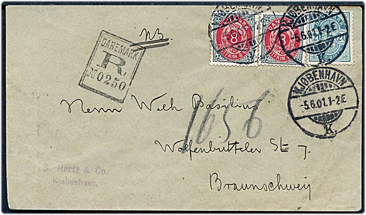 8 øre Tofarvet omv. rm. i parstykke og 20 øre Våben på 36 øre frankeret anbefalet brev fra Kjøbenhavn d. 5.6.1901 til Braunschweig, Tyskland.