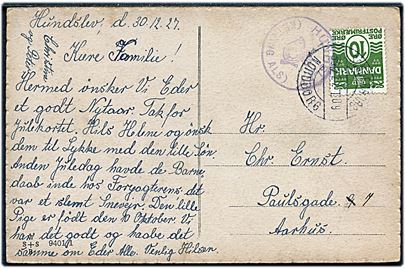 10 øre Bølgelinie på brevkort annulleret med bureaustempel Sønderborg - Nordborg T.09 d. 30.12.1927 og sidestemplet med posthornstempel HUNDSLEV (KETTING ALS) til Aarhus. 