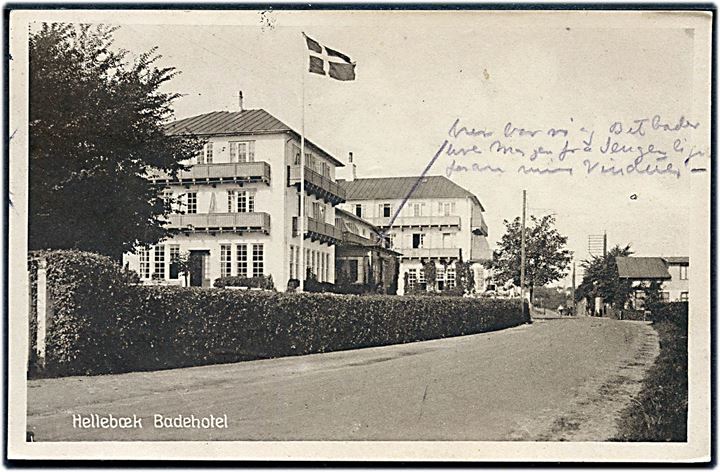 5 øre Bølgelinie (3) på brevkort (Hellebæk Hotel) annulleret med brotype IIIb Aalsgaarde d. 19.8.1925 til Taarbæk.