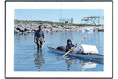 Den Nye fanger læres op! Klapkort efter foto af Peter Juul, solgt af Rotary til fordel for børne og ungdomsarbejdet i Grønland.