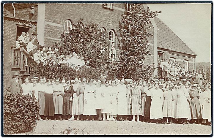 Rønde højskole. Fotokort daterer 1915. U/no.
