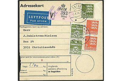 10 øre Bølgelinie (2), 2 kr. (2) og 25 kr. Rigsvåben på 29,20 kr. frankeret adressekort for luftpost værdipakke fra Skive d. 2.4.1974 til Christianshåb.