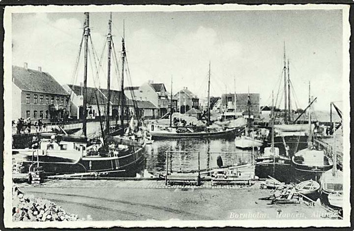 Havneparti fra Allinge. H. Olsen no. 111.