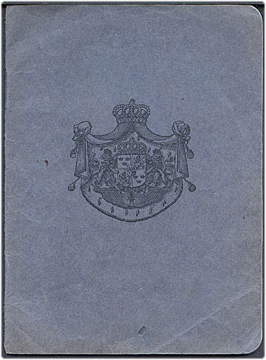 Rejsepas for mand med foto udstedt i Stockholm d. 26.6.1918 med flere stempler, samt 50 øre og 2 kr. stempelmærke.