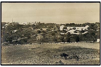 D.V.I. Christiansted, St. Croix. Sukkerfabrikken til venstre. Fotokort A. Lauridsen u/no. 
