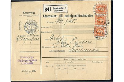 25 öre Oscar II i vandret 3-stribe på adressebrev for pakke fra Stockholm d. 216.8.1902 til Karlanda.