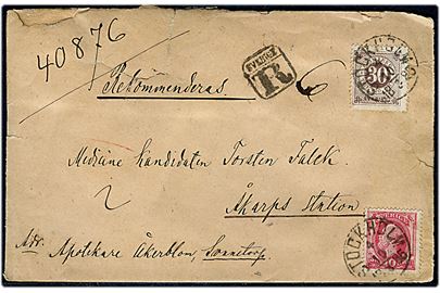 10 öre Oscar II og 30 öre Ringtype på anbefalet brev fra Stockholm d. 10.8.1885 til Åkarps Station. Rifter og del af bagklap mgl.