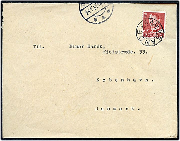 25 øre Fr. IX på brev annulleret med udslebet stjernestempel SANDEVAAG og sidestemplet Thorshavn d. 24.1.1951 til København.