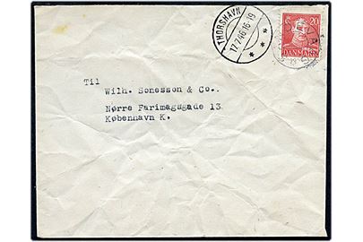 20 øre Chr. X på brev annulleret med udslebet stjernestempel SANDEVAAG og sidestemplet Thorshavn d. 17.7.1946 til København. Kuvert med folder.