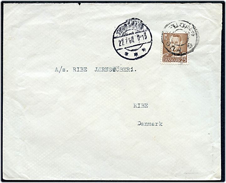 25 øre Fr. IX på brev annulleret med uldent udslebet stjernestempel FUGLEFJORD (type II) og sidestemplet Thorshavn d. 22.7.1950. Daka 850,-