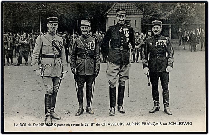 Genforeningen. Kong Chr. X møder officerer fra de franske CIS styrker 22. Alpejæger regiment.