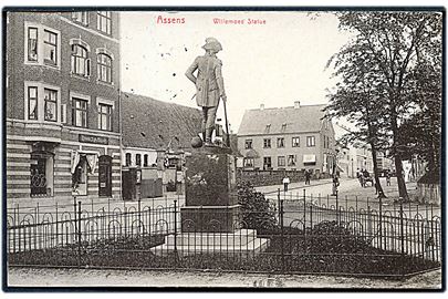 Assens, Willemoes statuen, Assens Kaffemagasin mm. J. Brorsen no. 710.