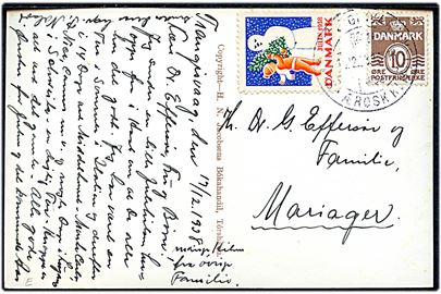 10 øre Bølgelinie og Julemærke 1938 på brevkort (Vitin á Mykinesholmi) annulleret med klipfiskstempel i Trangisvaag d. 17.12.1938 til Mariager, Danmark.